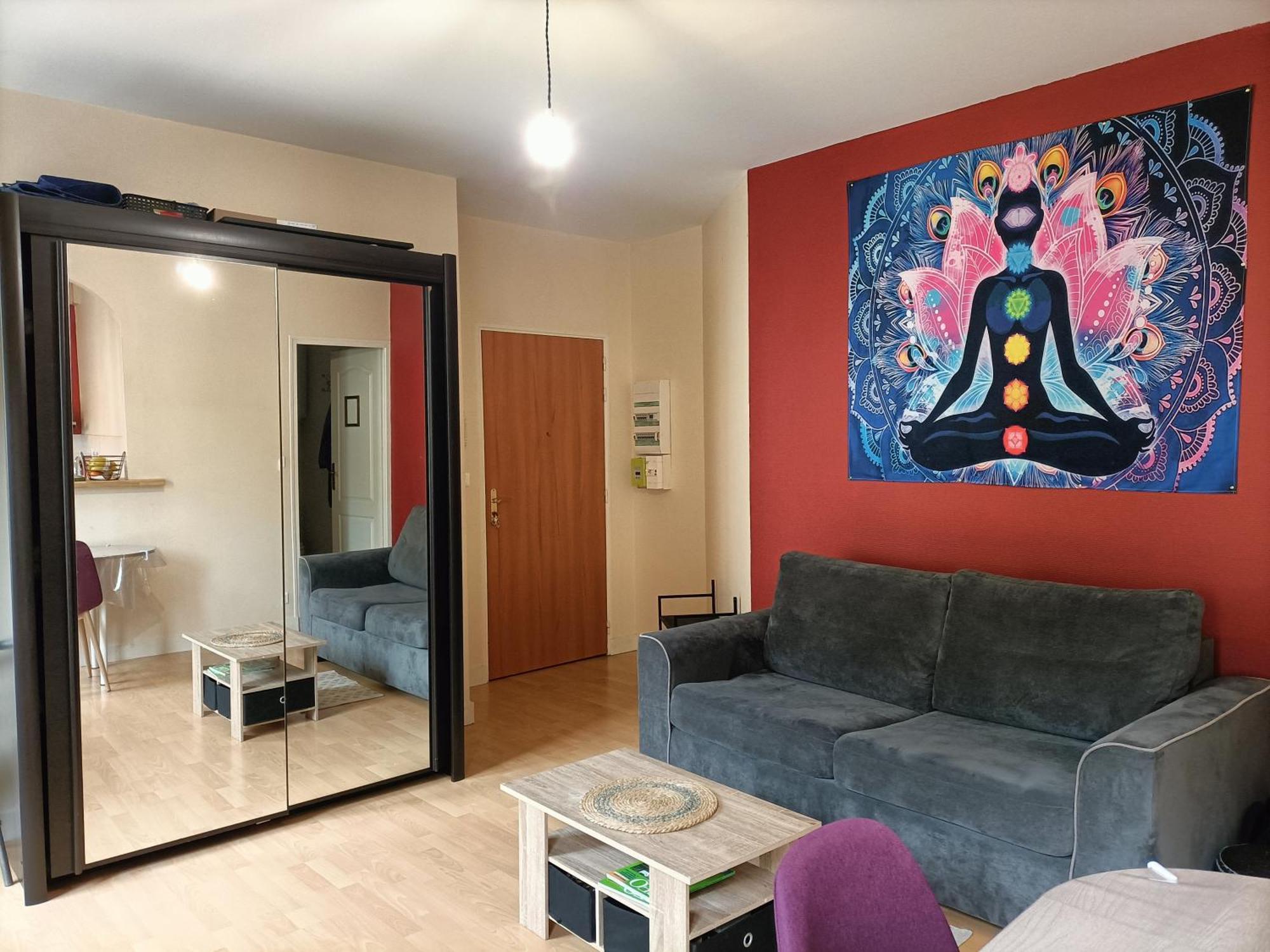 Le Cheval Blanc La Chartre Sur Le Loir Apartment Exterior photo